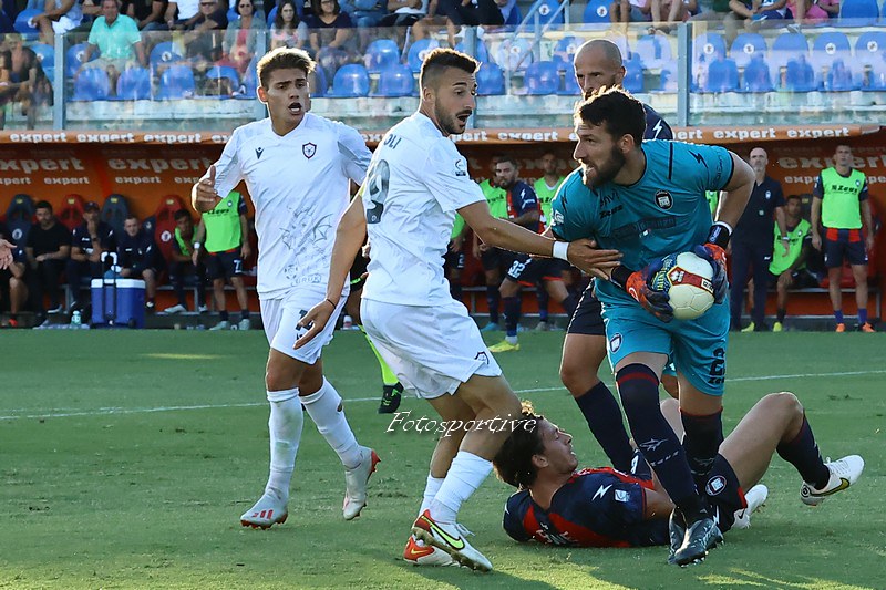 4 Giornata: Crotone – Monterosi Tuscia 1 – 0 – Foto