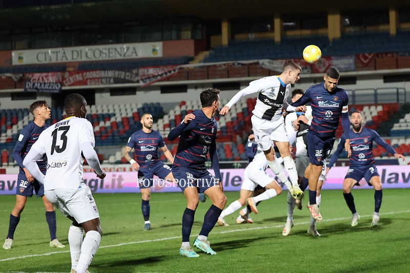 17′ giornata Cosenza – Parma 0-0 – Foto