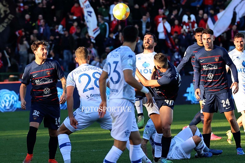 19′ giornata Cosenza – Como 1-2 – Foto