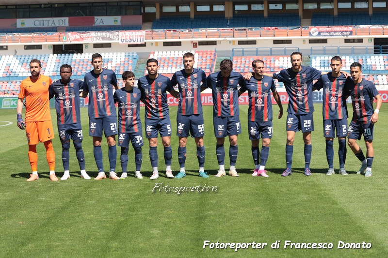 Serie B, 36ª giornata – Cosenza-Bari 1-0: decide Gargiulo in uno stadio deserto, ma i rossoblù restano ultimi Serie B, 36ª giornata – Cosenza-Bari 1-0: decide Gargiulo in uno stadio deserto, ma i rossoblù restano ultimi