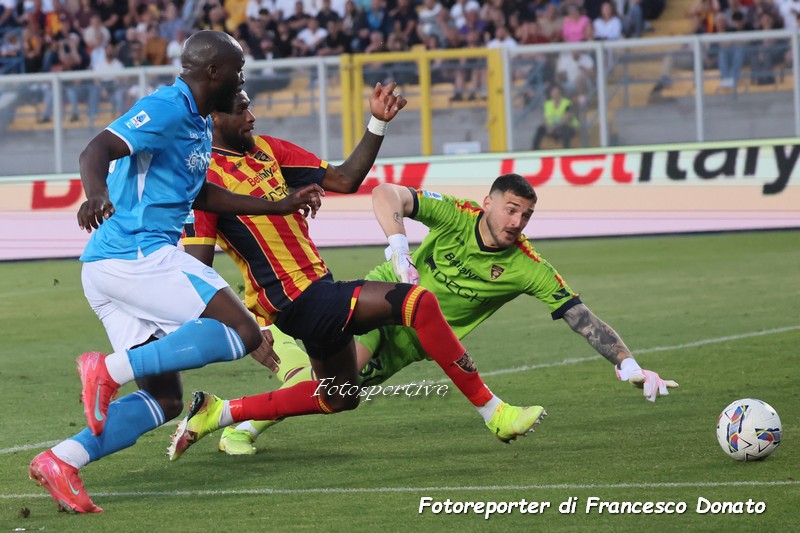 Serie A, 35ª Giornata: Napoli corsaro a Lecce, Raspadori firma il blitz scudetto Serie A, 35ª Giornata: Napoli corsaro a Lecce, Raspadori firma il blitz scudetto