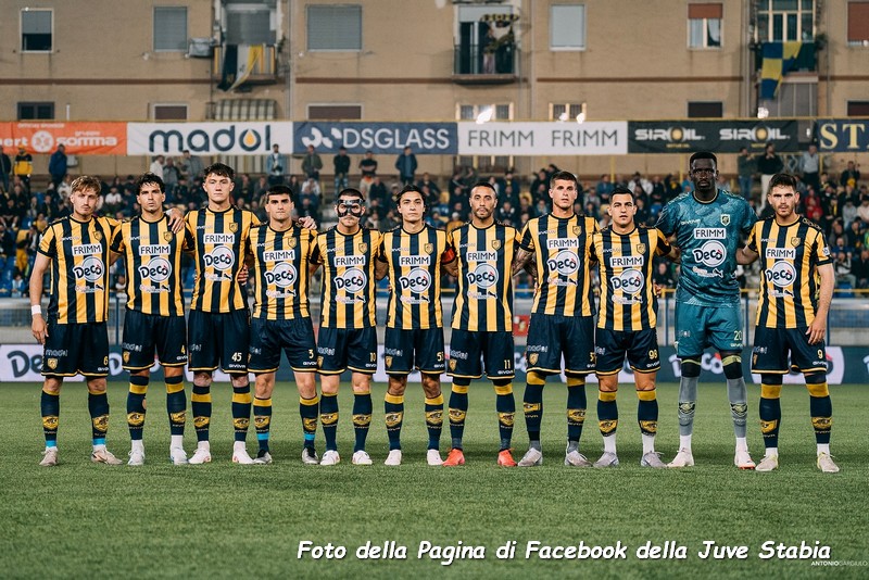 Juve Stabia, la favola dei Playoff: Le Vespe sognano la Serie A Juve Stabia, la favola dei Playoff: Le Vespe sognano la Serie A
