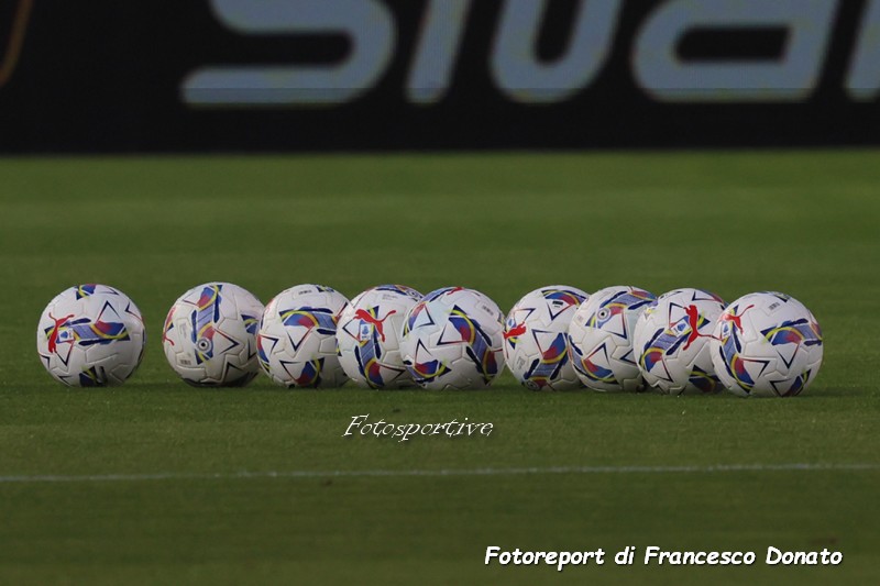 Serie A 2025-2026: Il Puzzle delle Panchine è Quasi Completo, Alcune Squadre in Cerca del Timoniere Serie A 2025-2026: Il Puzzle delle Panchine è Quasi Completo, Alcune Squadre in Cerca del Timoniere
