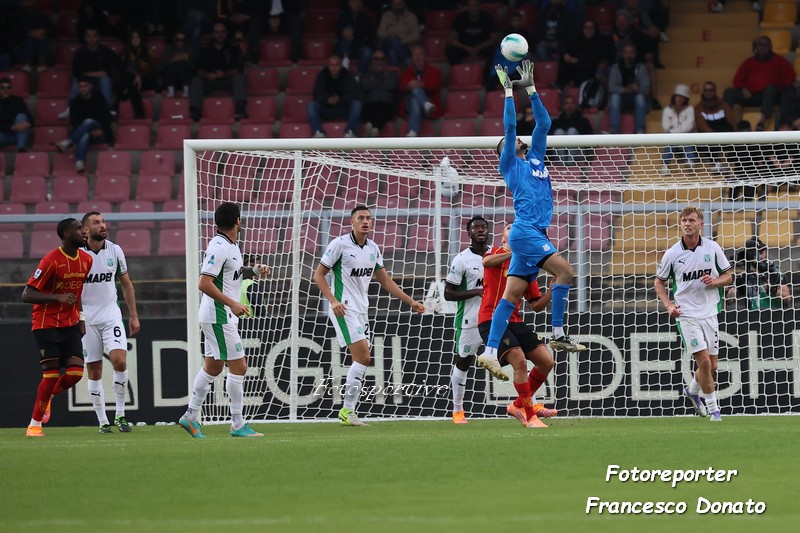 Lecce e Sassuolo si fermano sullo 0-0: equilibrio e rimpianti al Via del Mare Lecce e Sassuolo si fermano sullo 0-0: equilibrio e rimpianti al Via del Mare