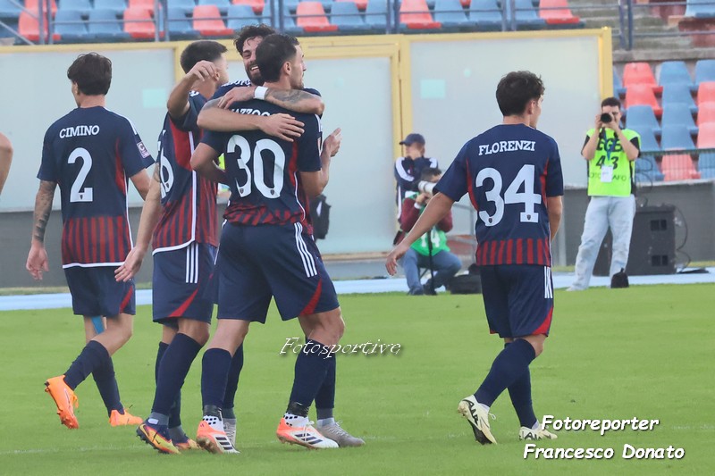 Serie C Girone C 2025-2026 – 11ª Giornata Cosenza ritrova il sorriso: 3-0 al Potenza, ma il Marulla è semivuoto per protesta Serie C Girone C 2025-2026 – 11ª Giornata Cosenza ritrova il sorriso: 3-0 al Potenza, ma il Marulla è semivuoto per protesta